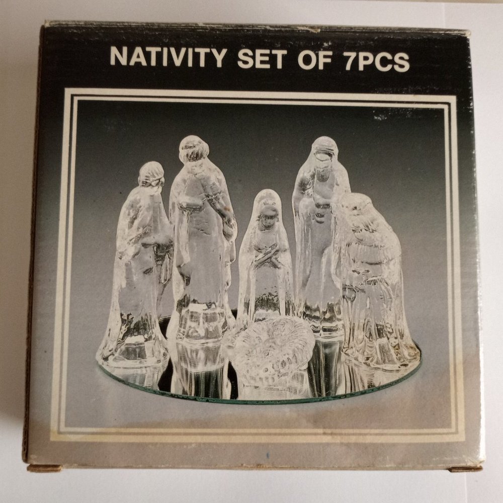 7 Piece Glass Nativity Set